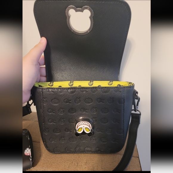 Loungefly nbc scary teddy purse/ wallet - Picture 7 of 12